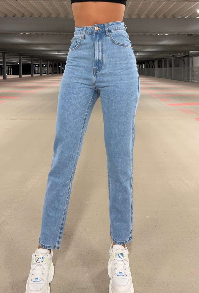 Mom Jeans